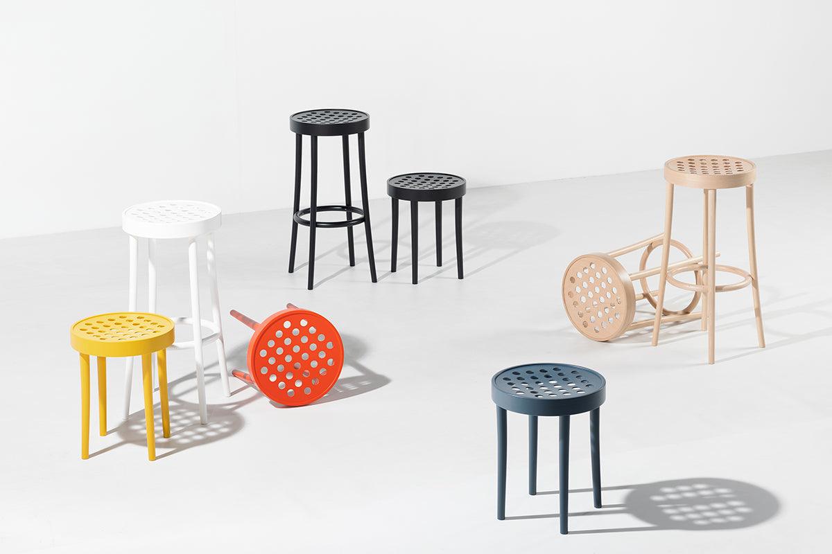 822 Wood Stool - WOO .Design