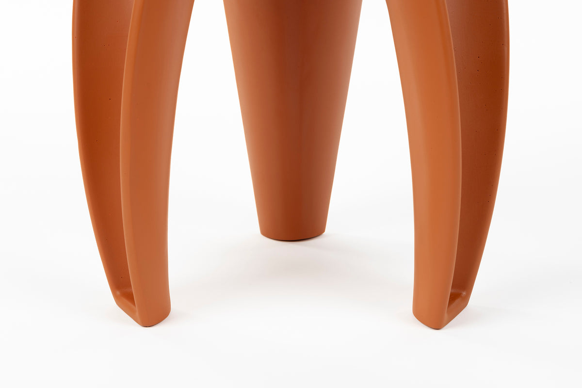 Hactua Side Table
