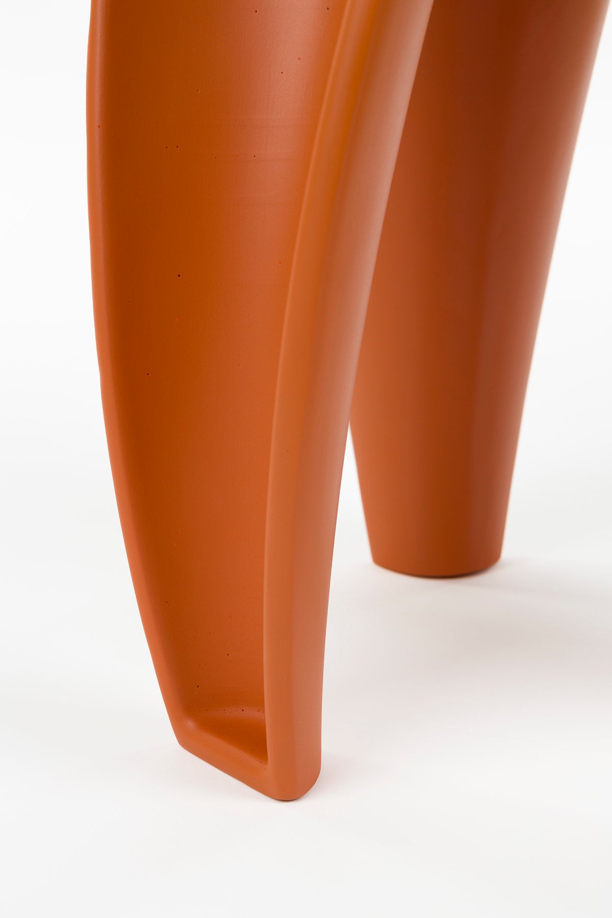 Hactua Side Table