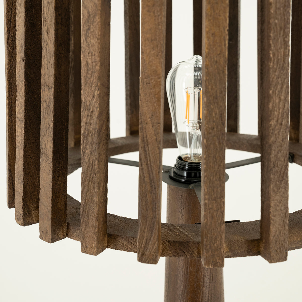 Guard Floor Lamp - WOO .Design