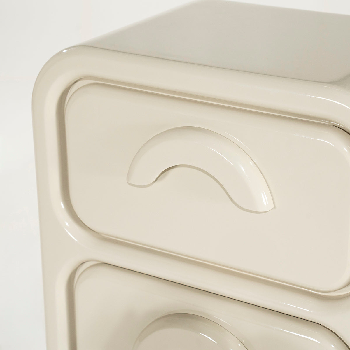 Gubby High Cabinet