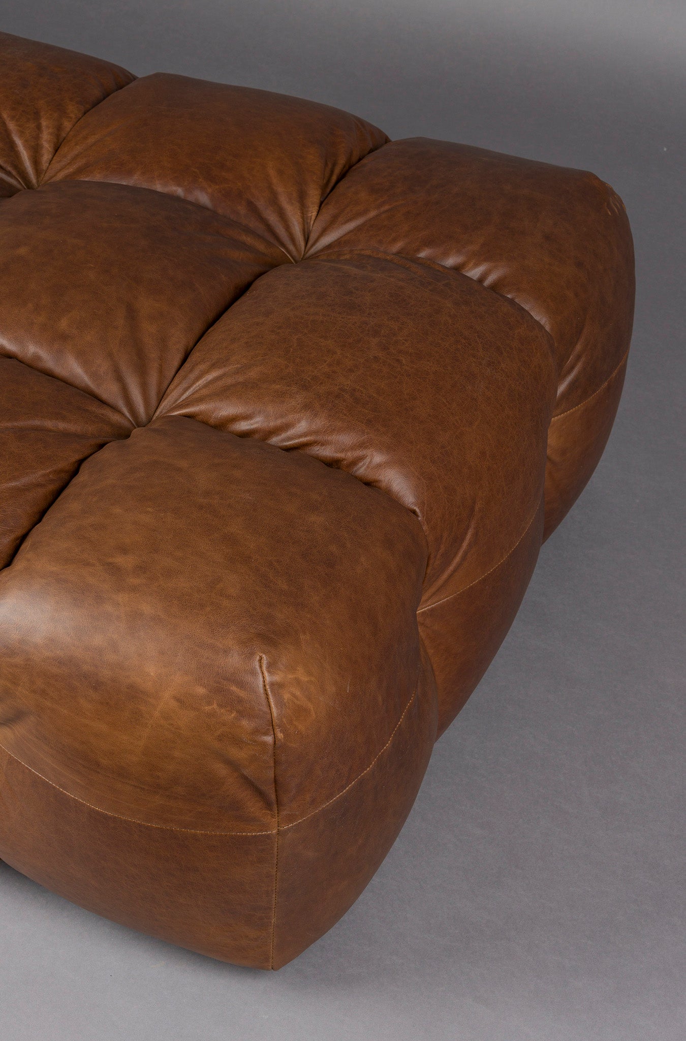 Hackman Leather Hocker