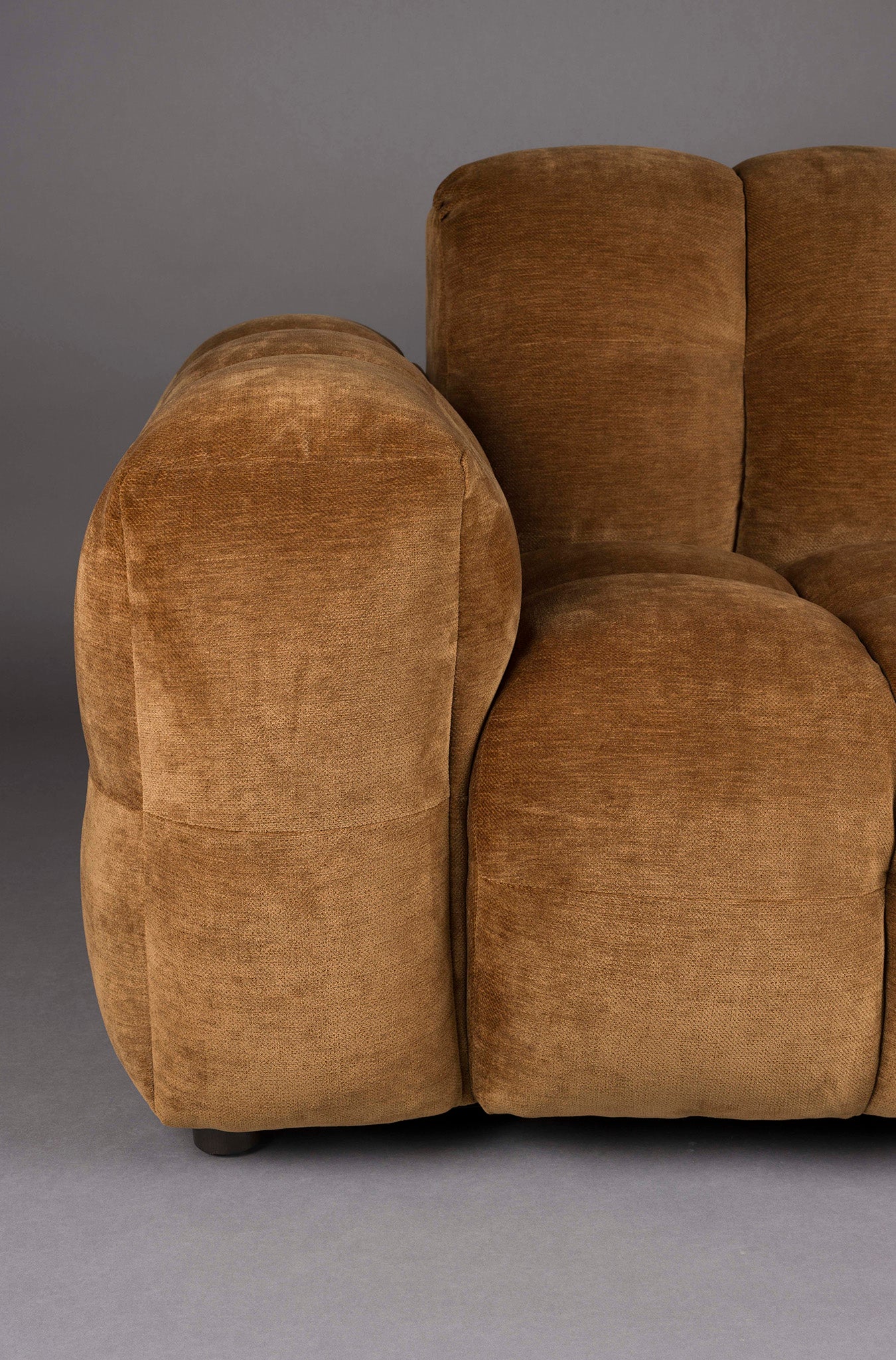 Hackman Velours Sofa