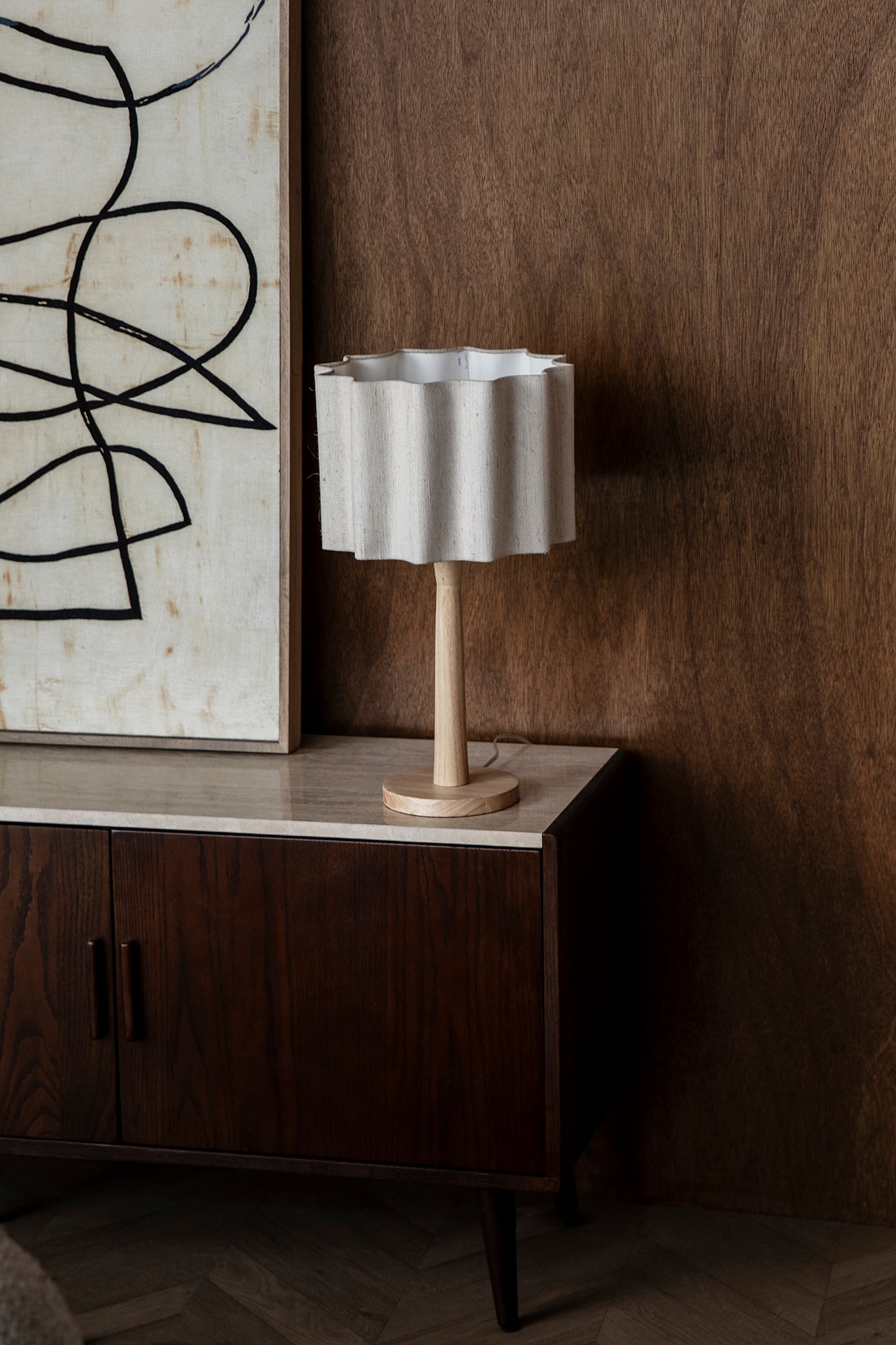 Scallop Table Lamp