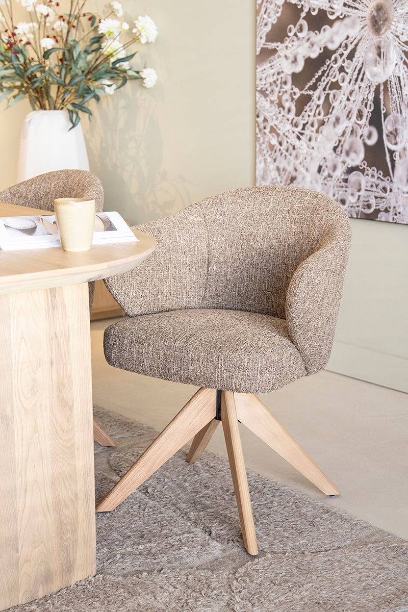 Connor Donna Chair with Wood Legs