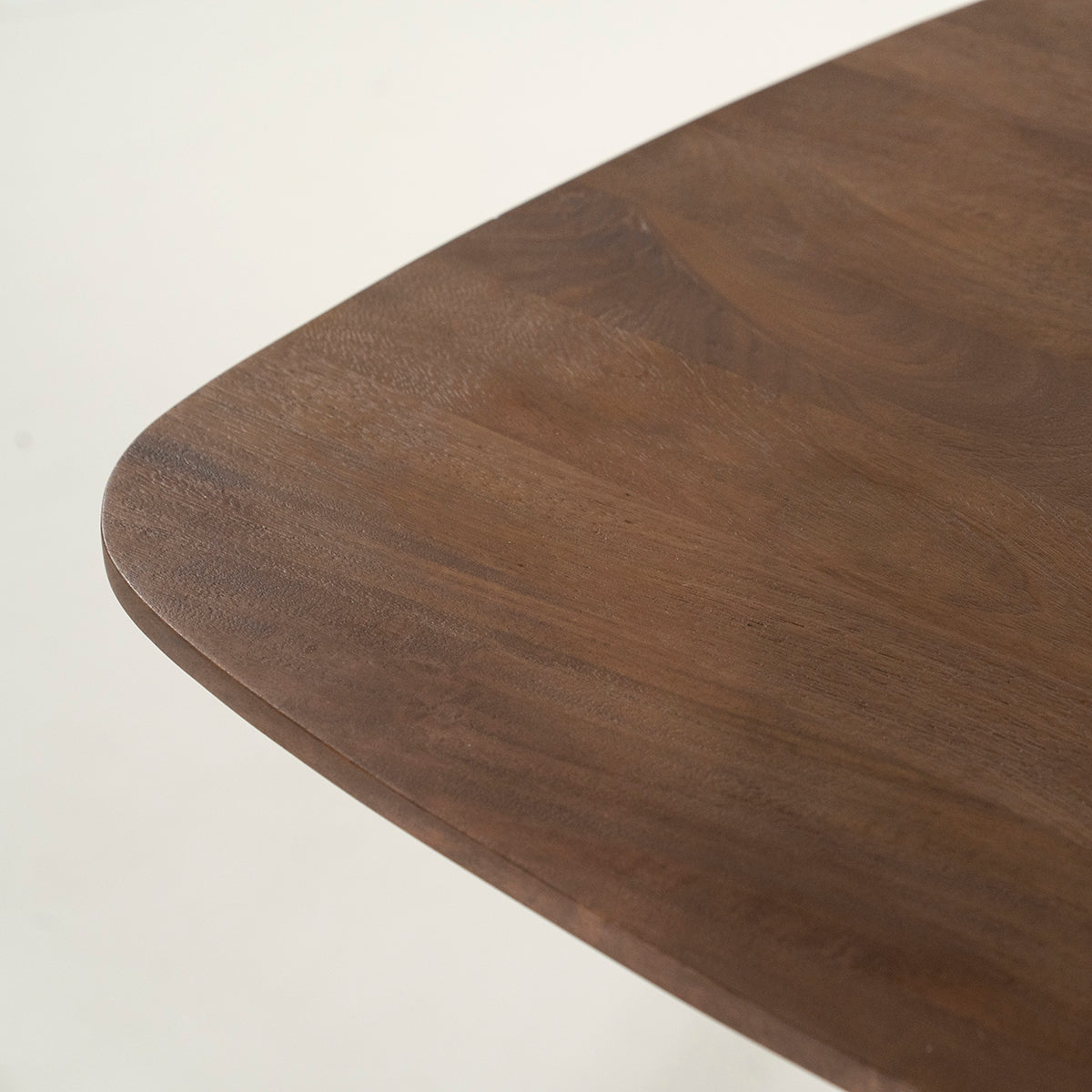 Aron Dining Table