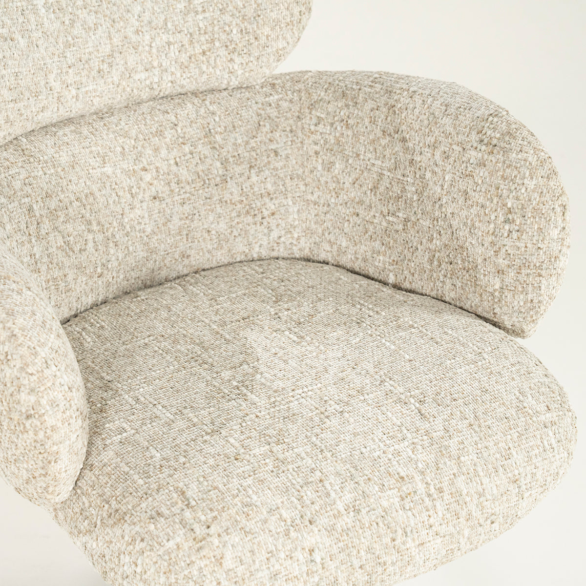 Darcio Gleam Chair