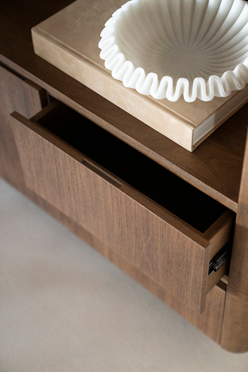 Edward Cabinet