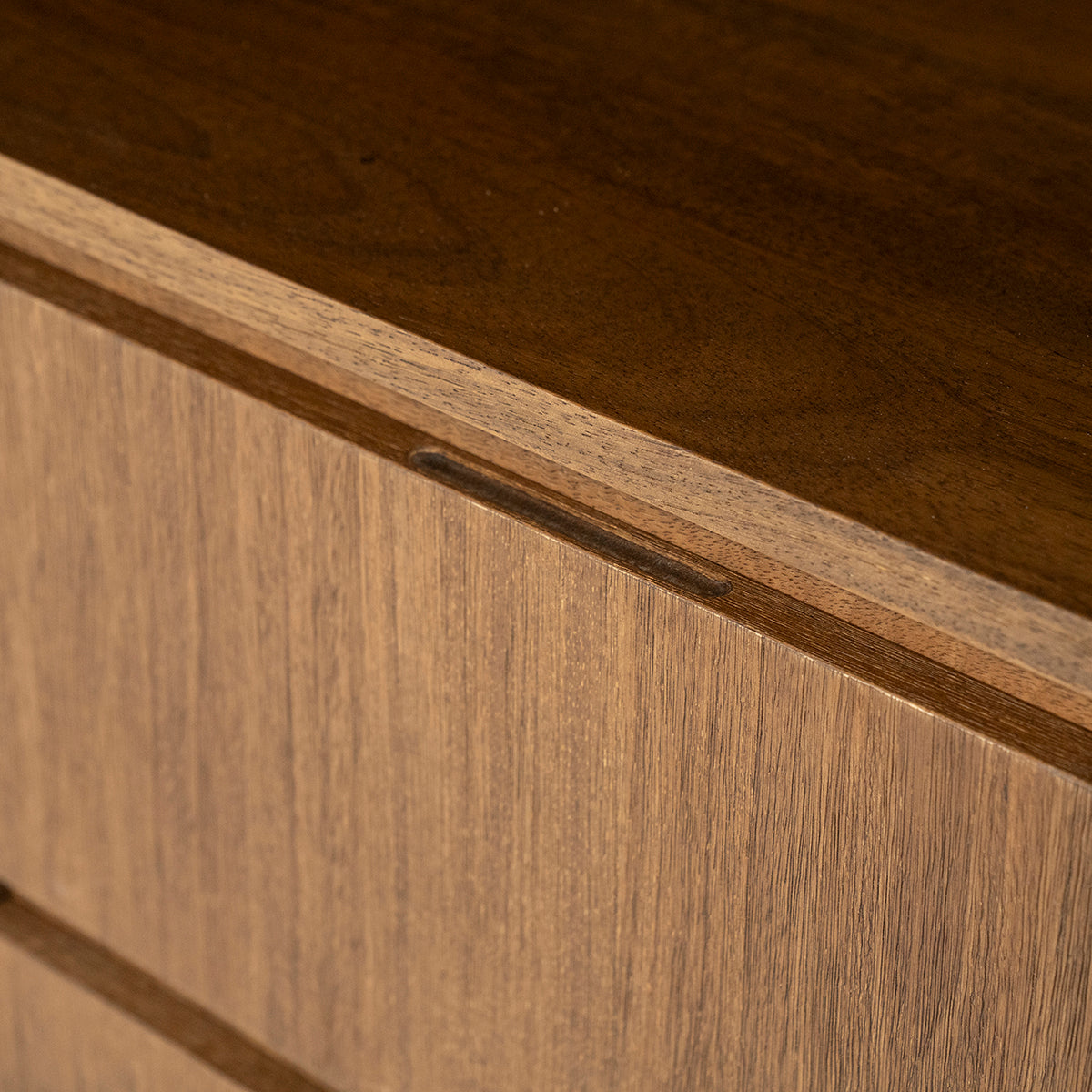 Edward Cabinet