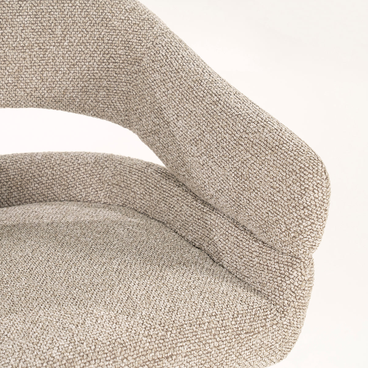 Hailey Eira Chair