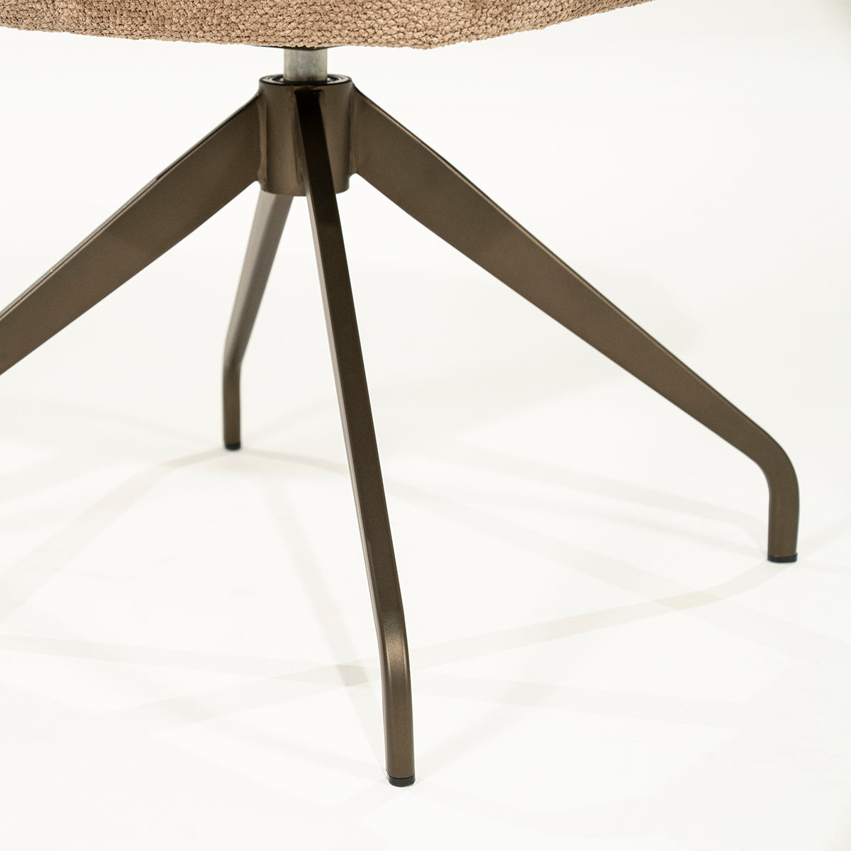 Hugo Lyric Chair
