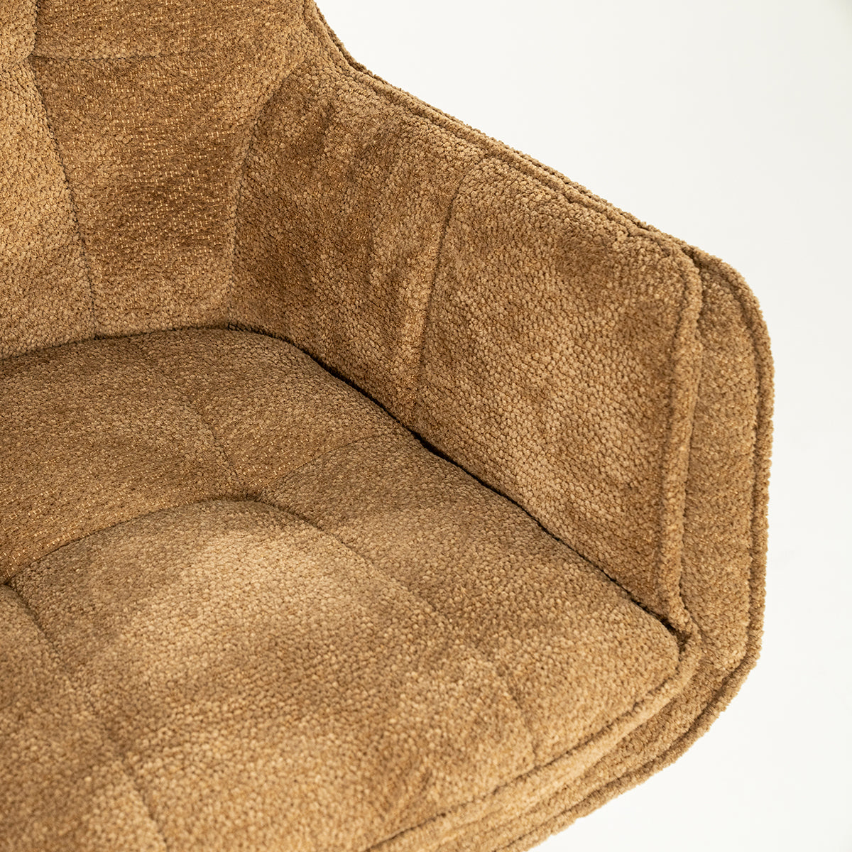 Hugo Lyric Chair