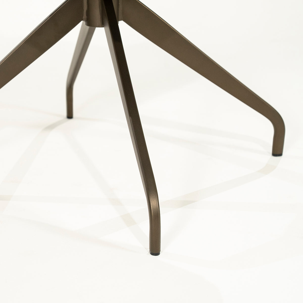 Hugo Lyric Chair