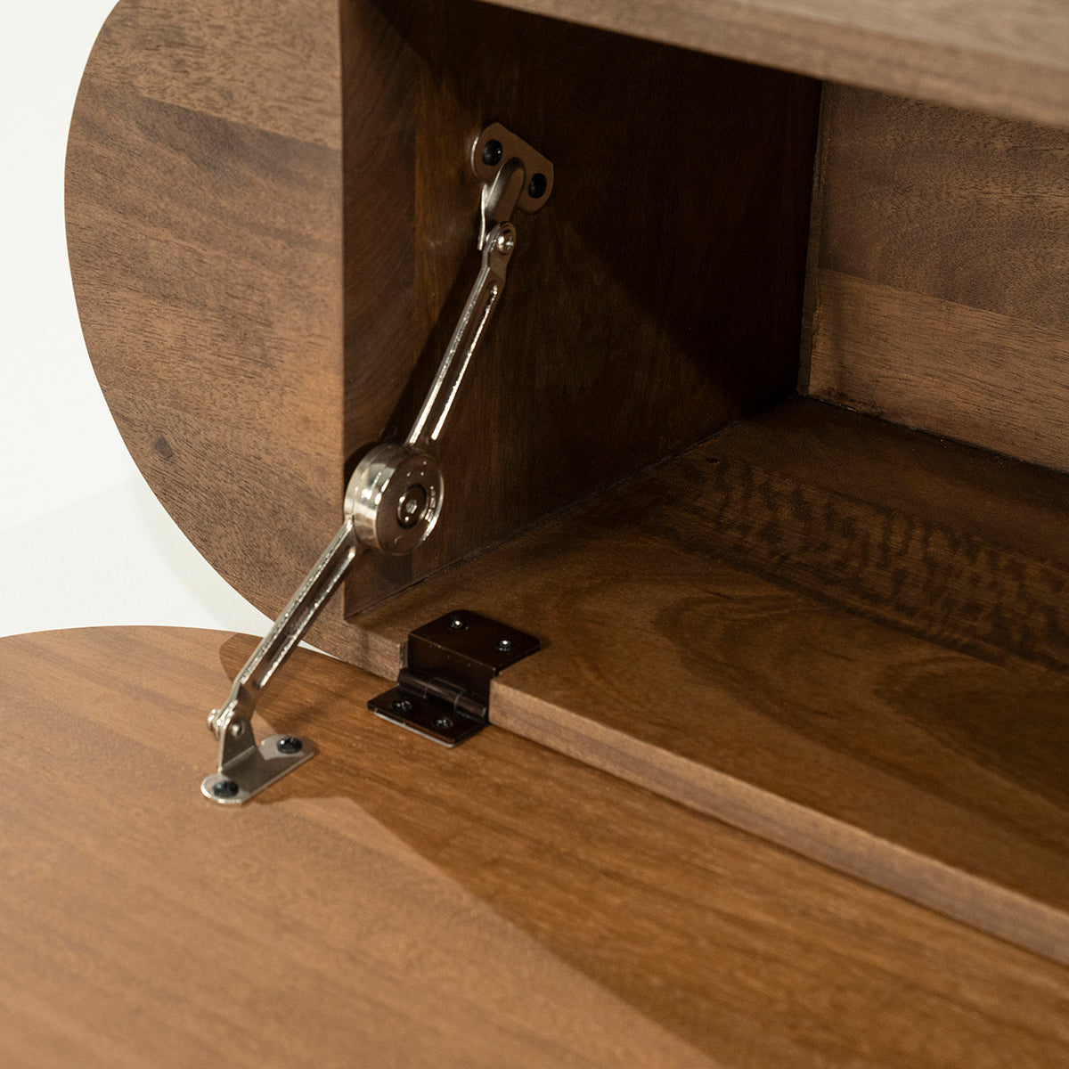King Coffee Table