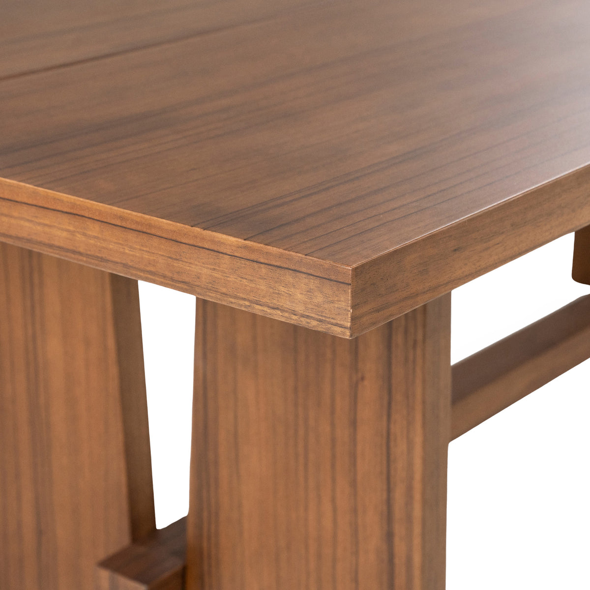 Lira Dining Table