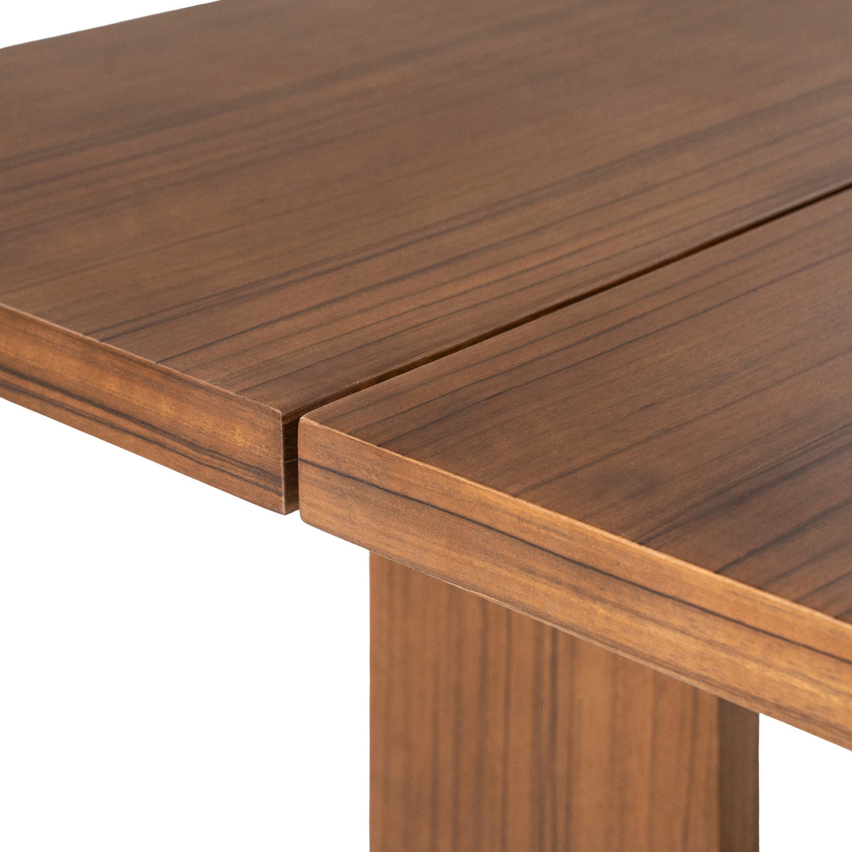 Lira Dining Table
