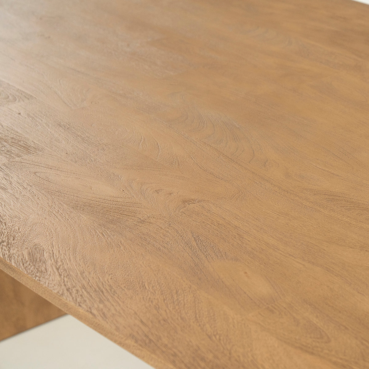 Lune Dining Table
