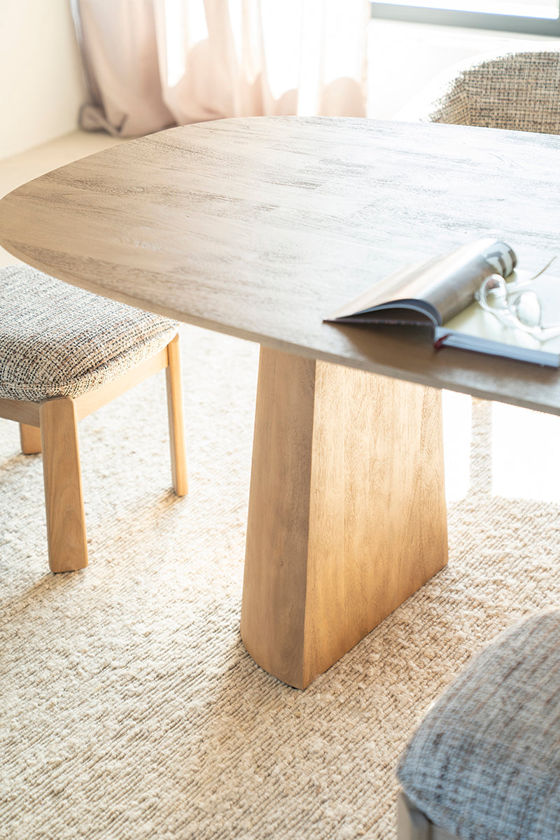 Lune Dining Table