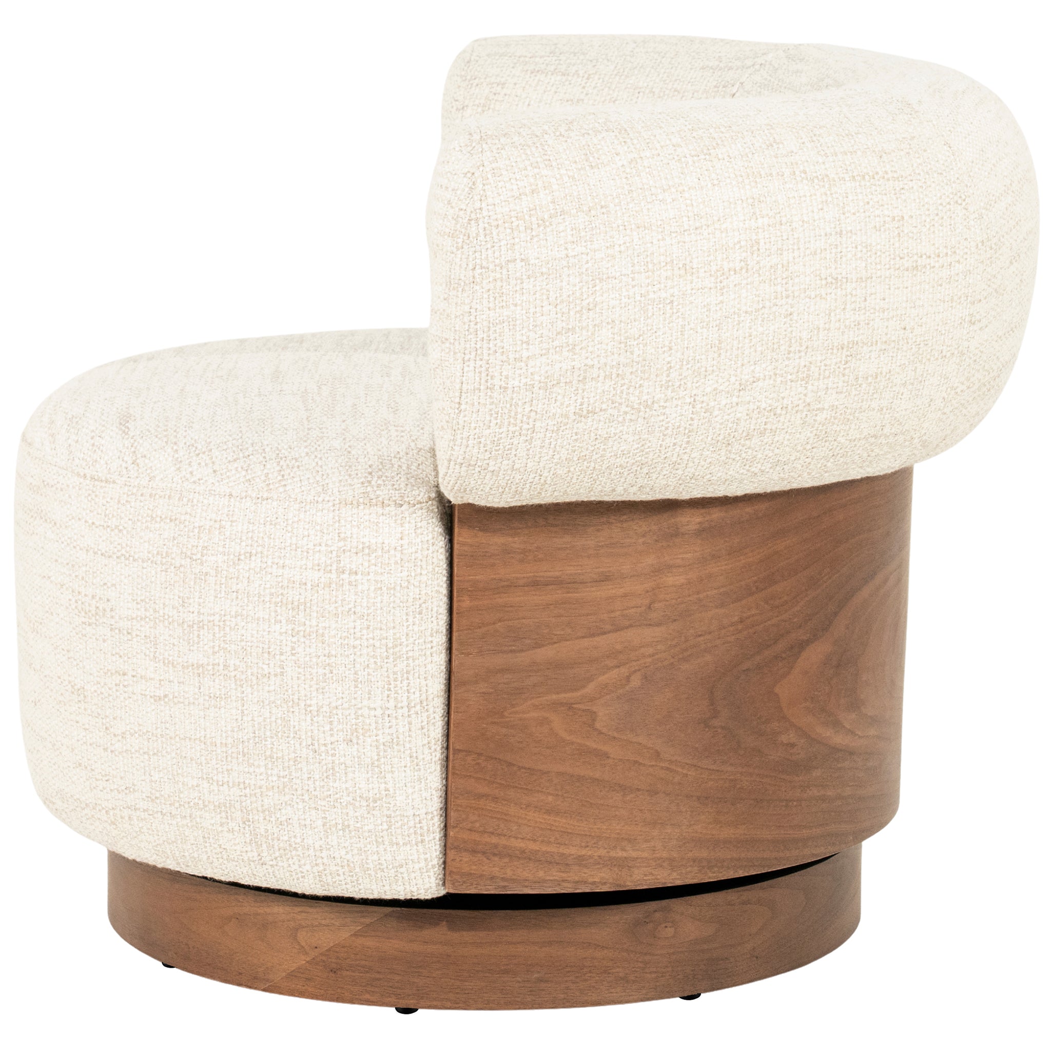 Nila Vanu Armchair