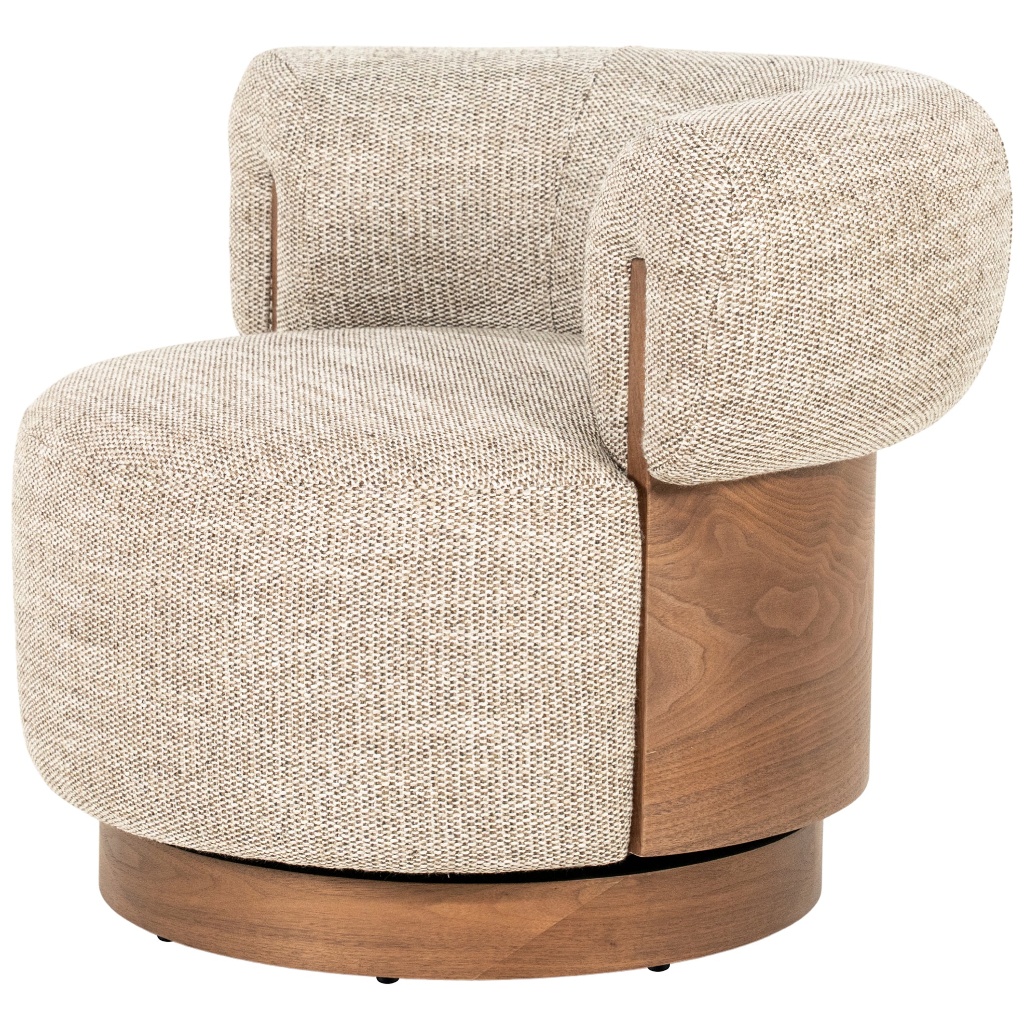 Nila Vanu Armchair
