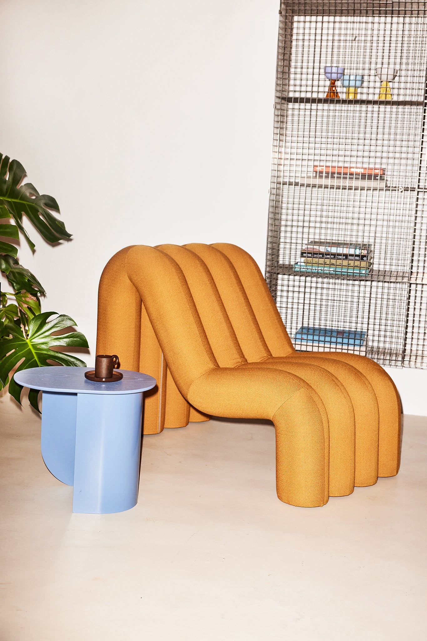 Alp Lounge Chair