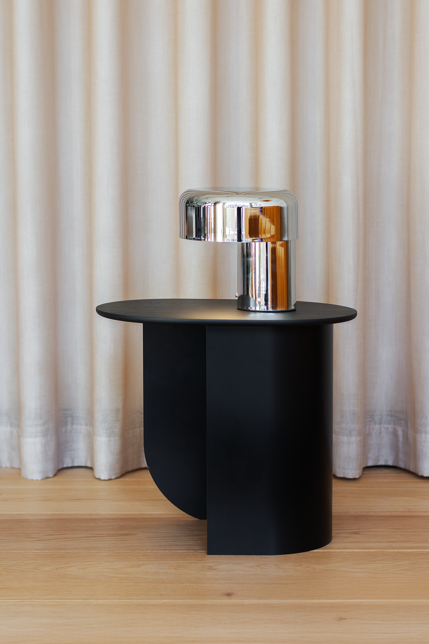 Scoop Table Lamp