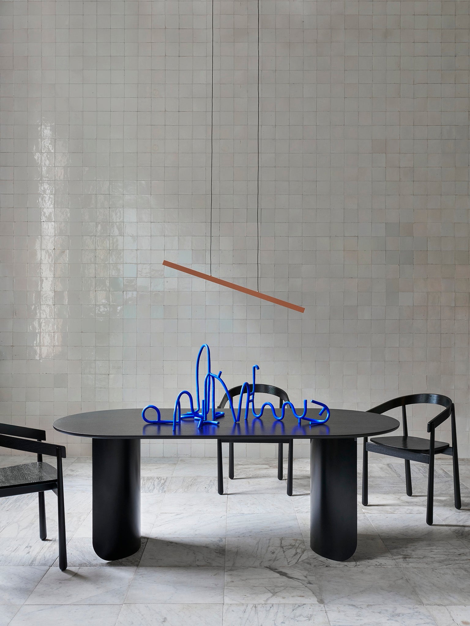 Plateau Oval Dining Table