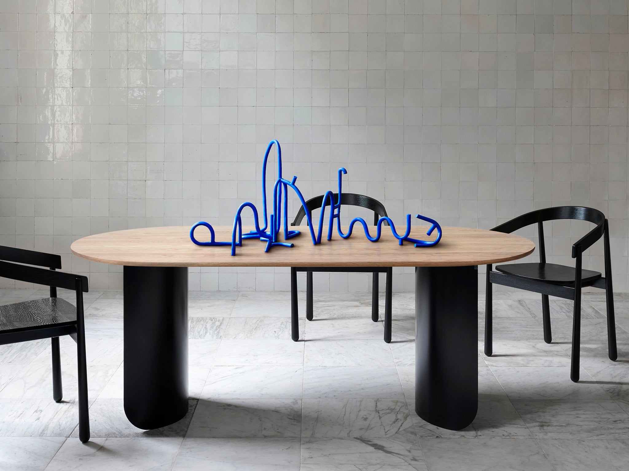 Plateau Oval Dining Table