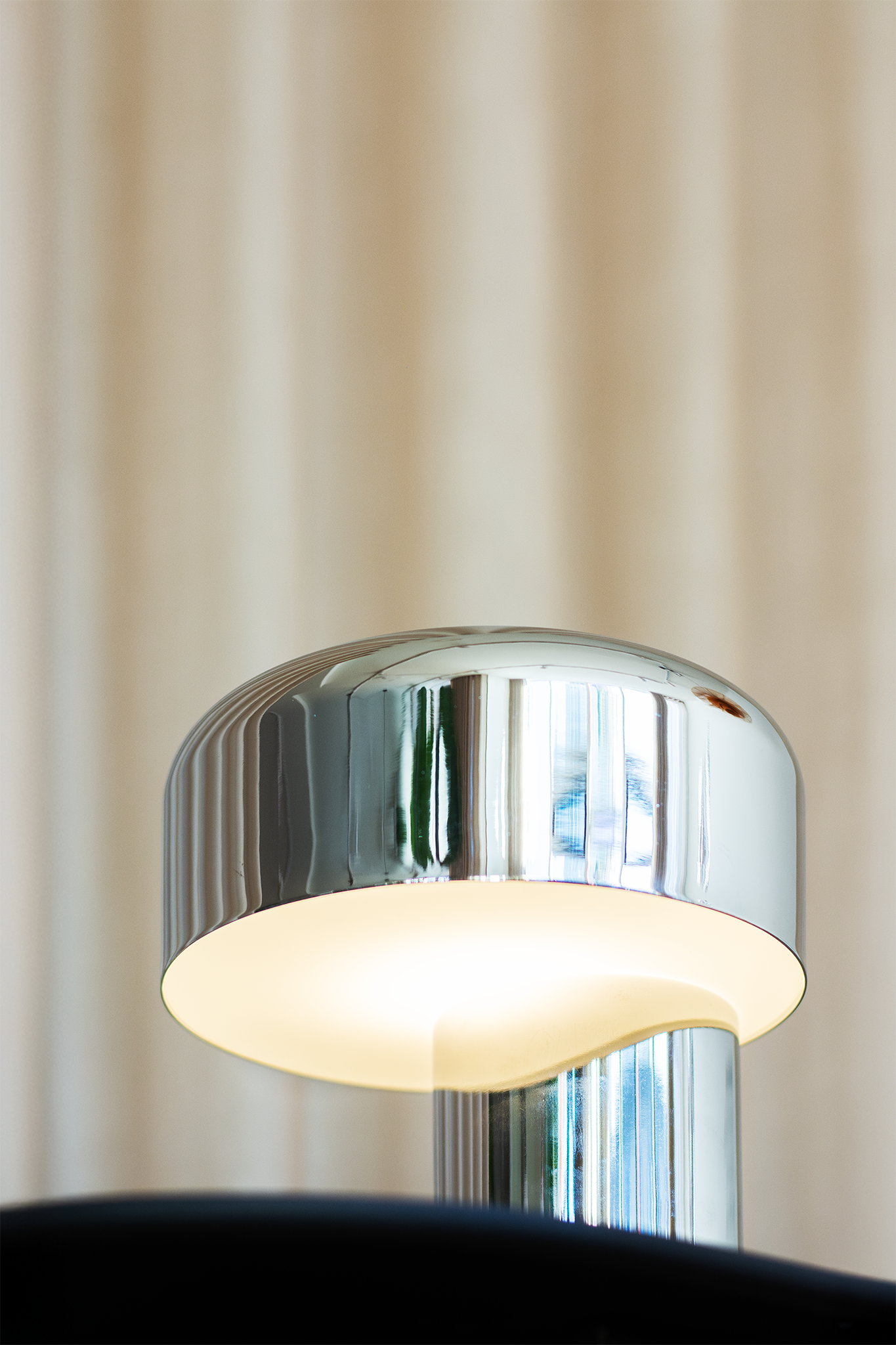 Scoop Table Lamp