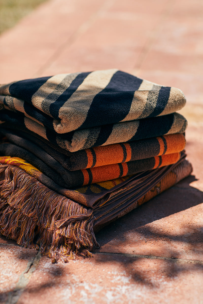 1976 Bath Towel