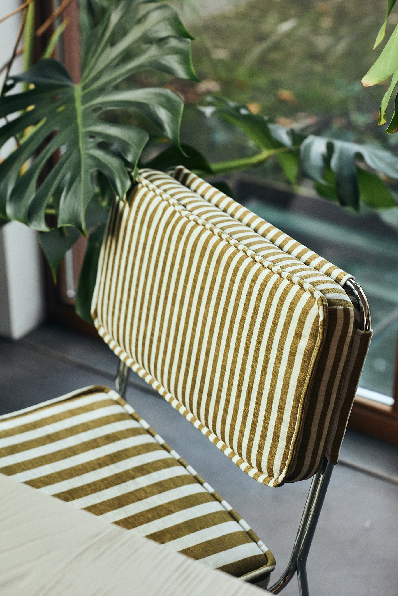 Endless Dining Chair