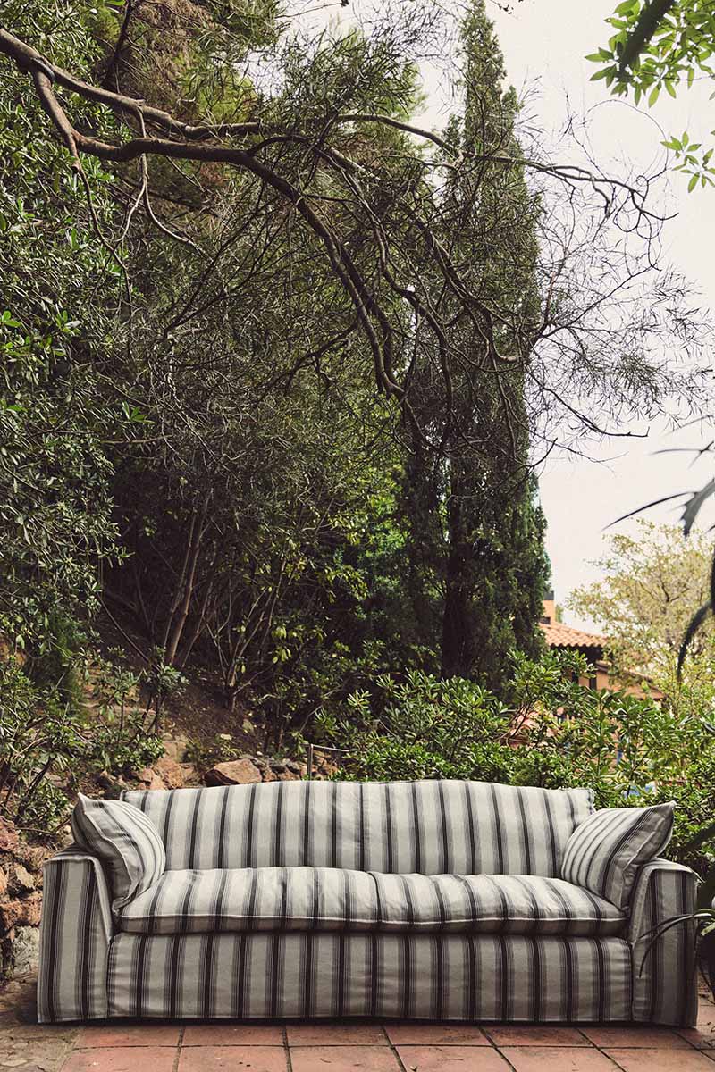Nomad 204 Couch