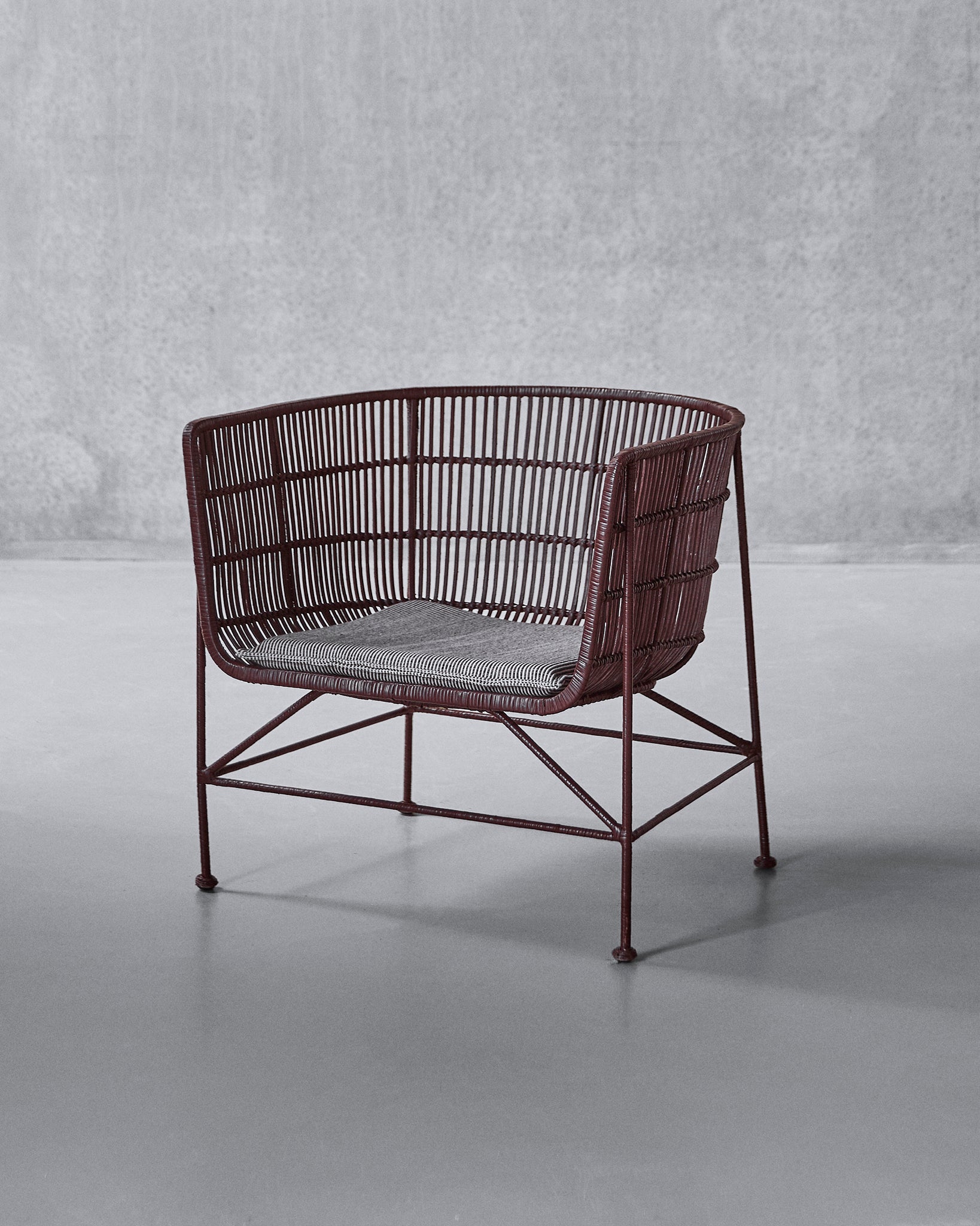 Cuun Lounge Chair