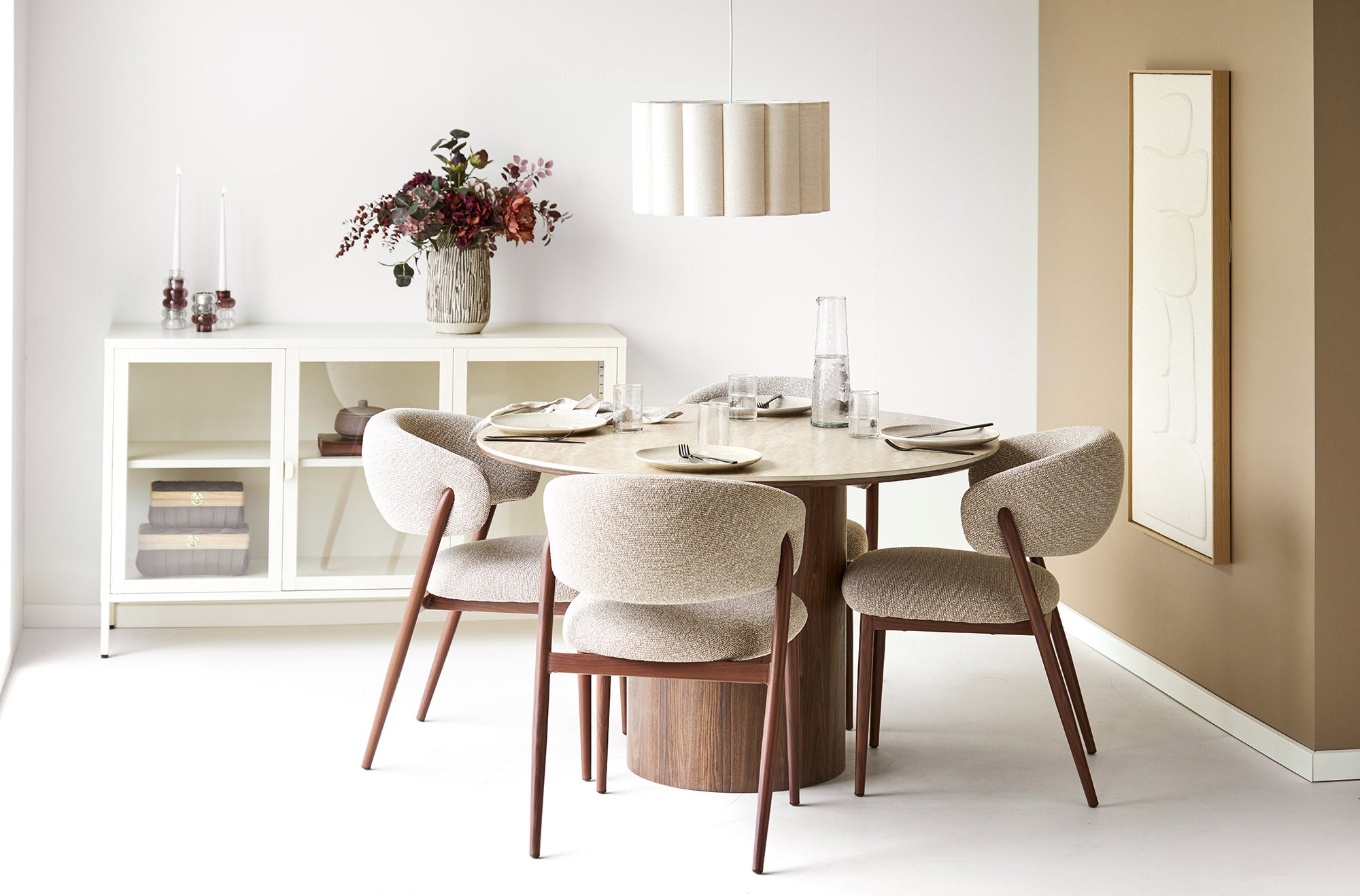 Cavi Dining Chair