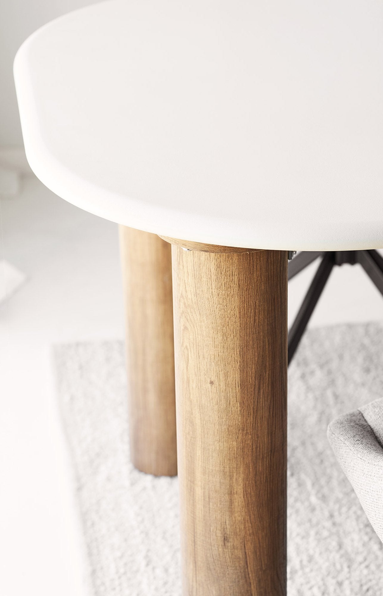 Fondi Dining Table