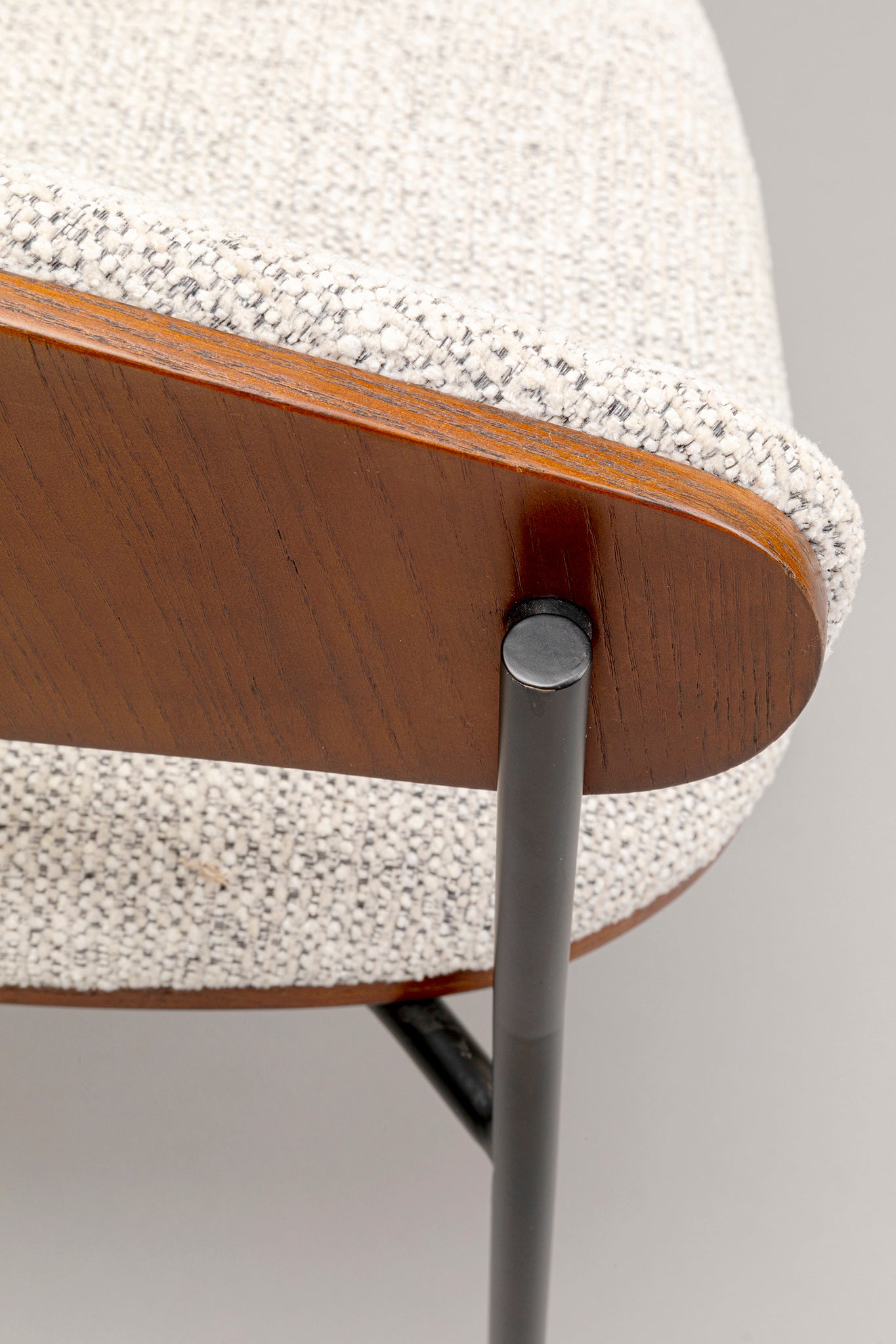 Cindy Chair with Armrest