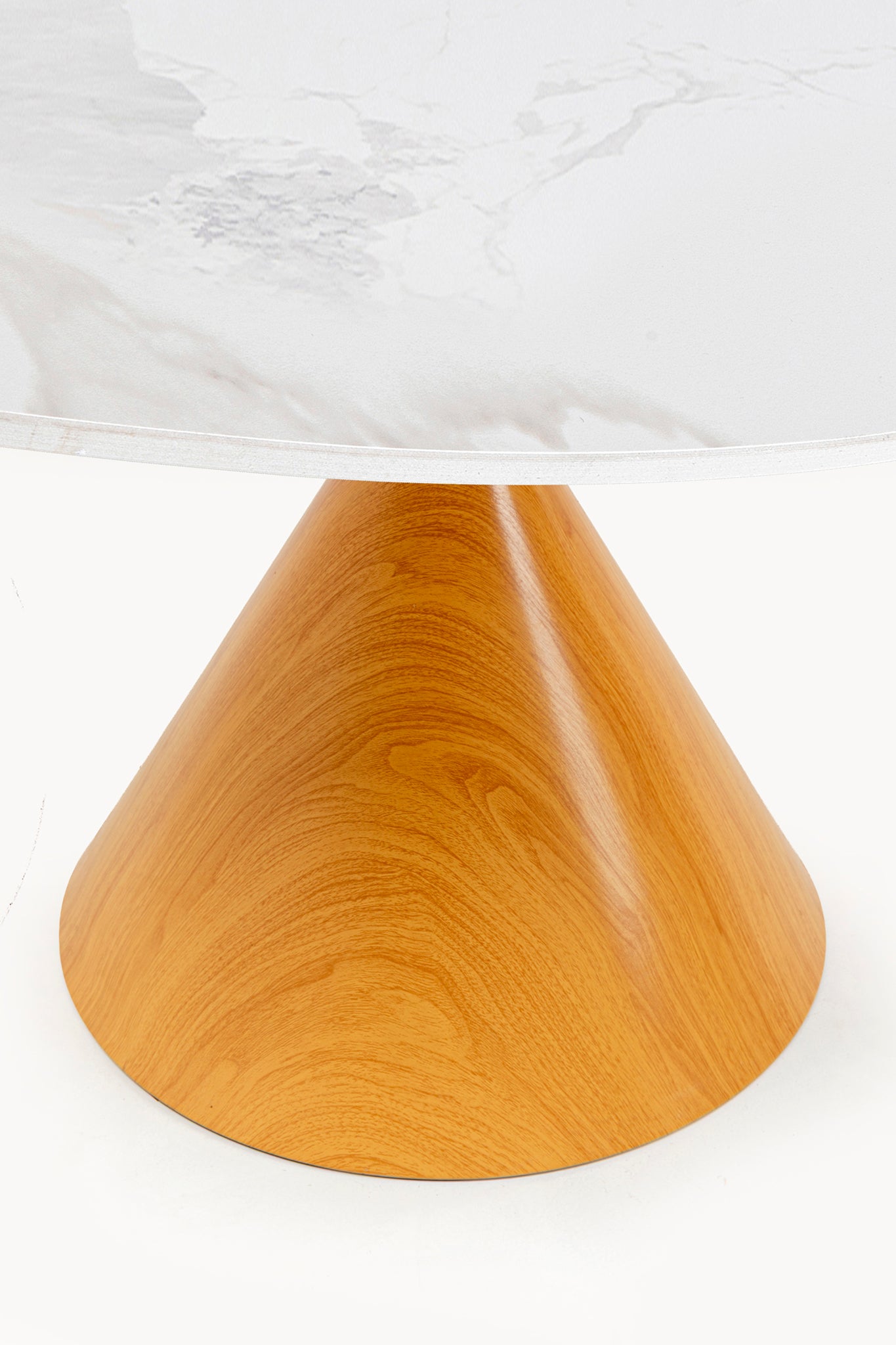 Cono Dining Table