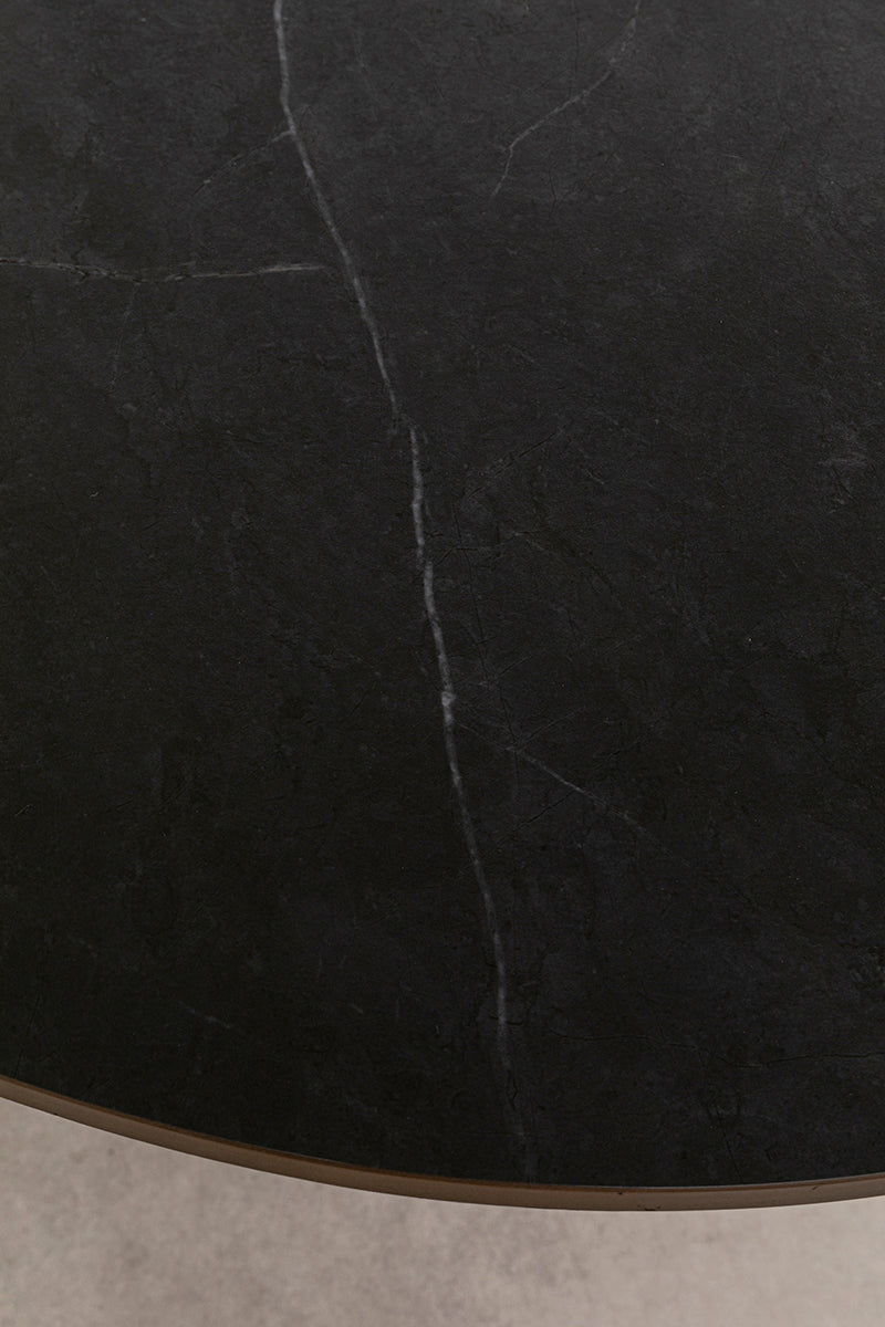 Grande Possibilita Black Table