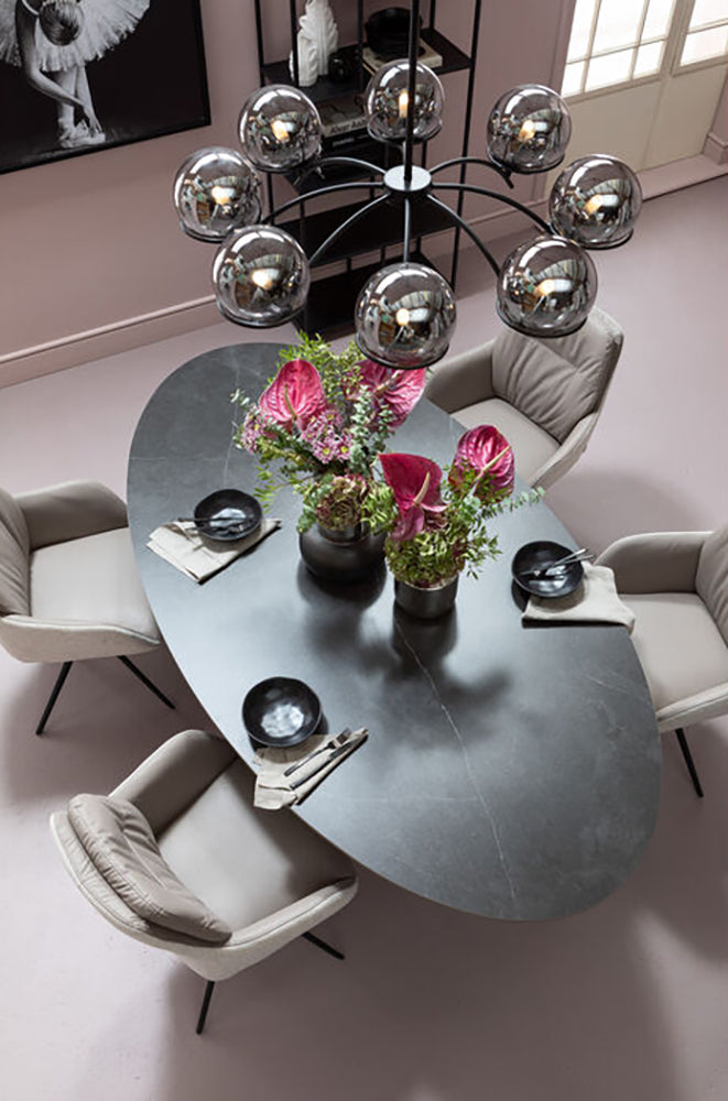 Grande Possibilita Black Table