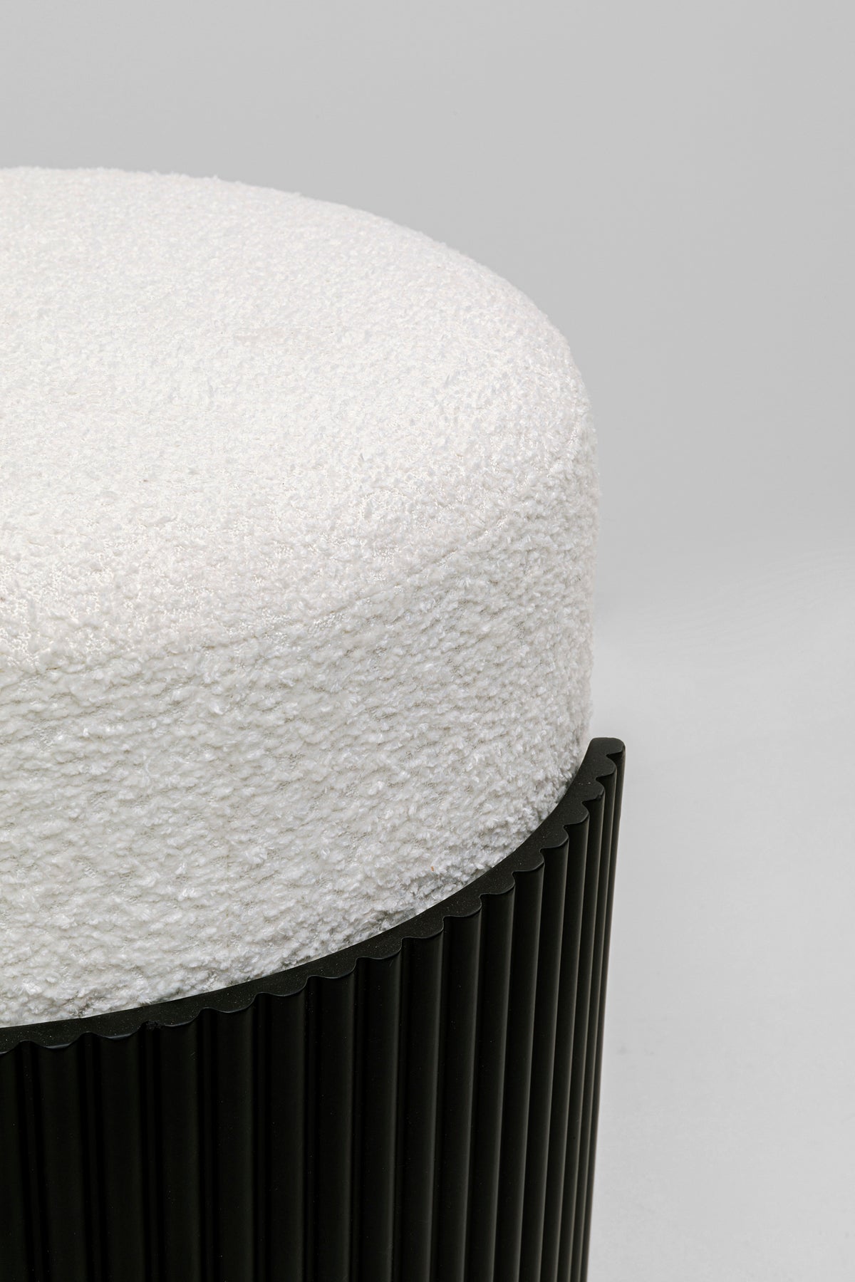 Samu Black Stool