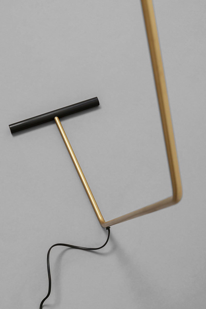 Doro Black Floor Lamp