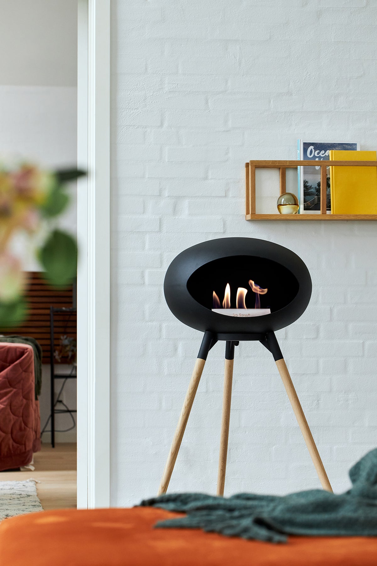 Ground Wood High Black Bio Fireplace