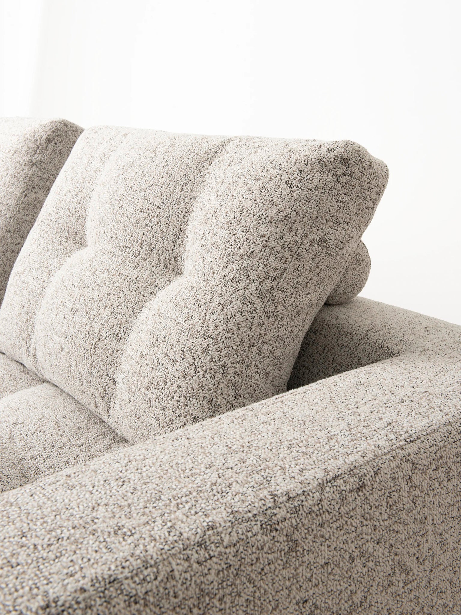 Wren Sofa