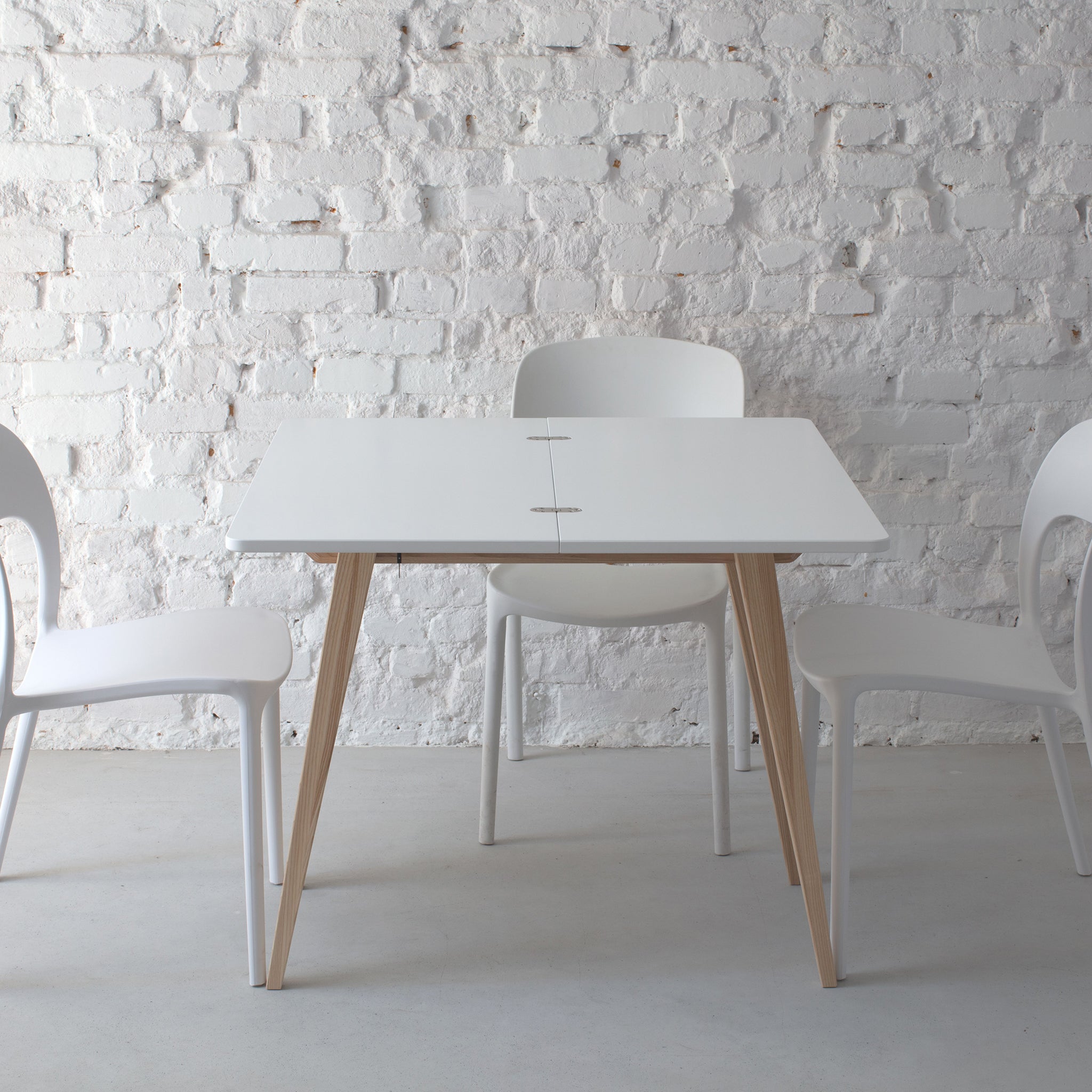 Envelope Extendable Console Table