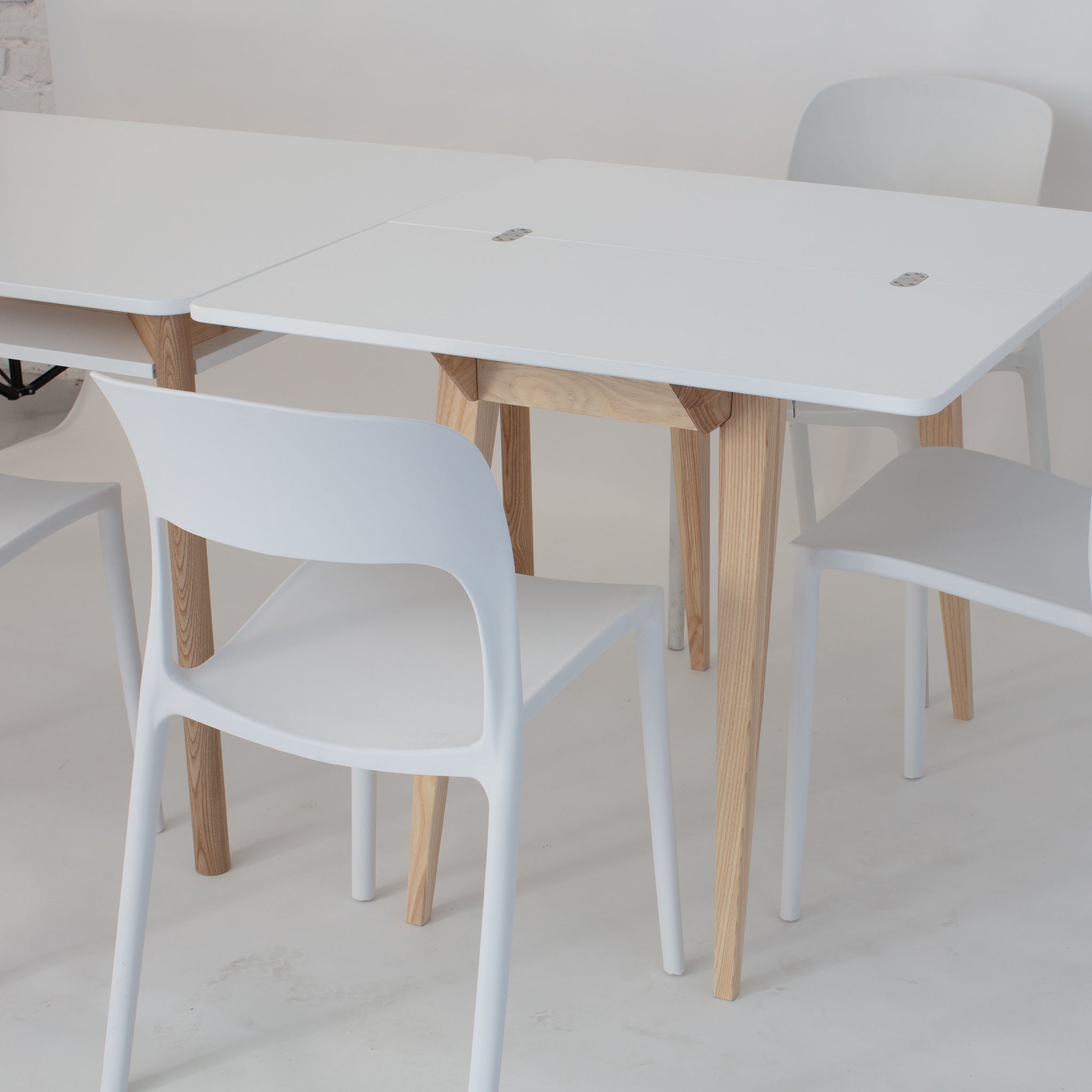 Envelope Extendable Console Table