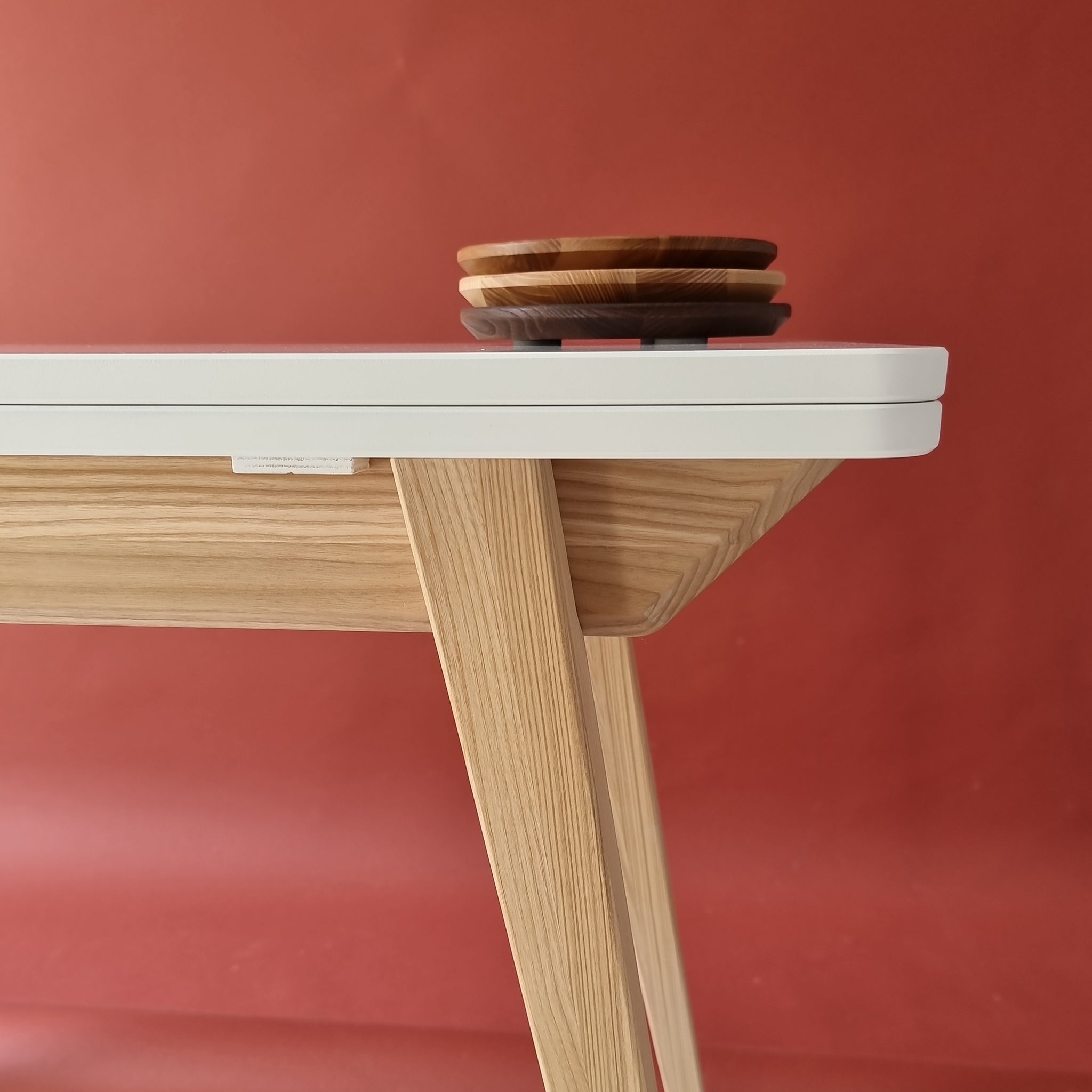 Envelope Extendable Console Table