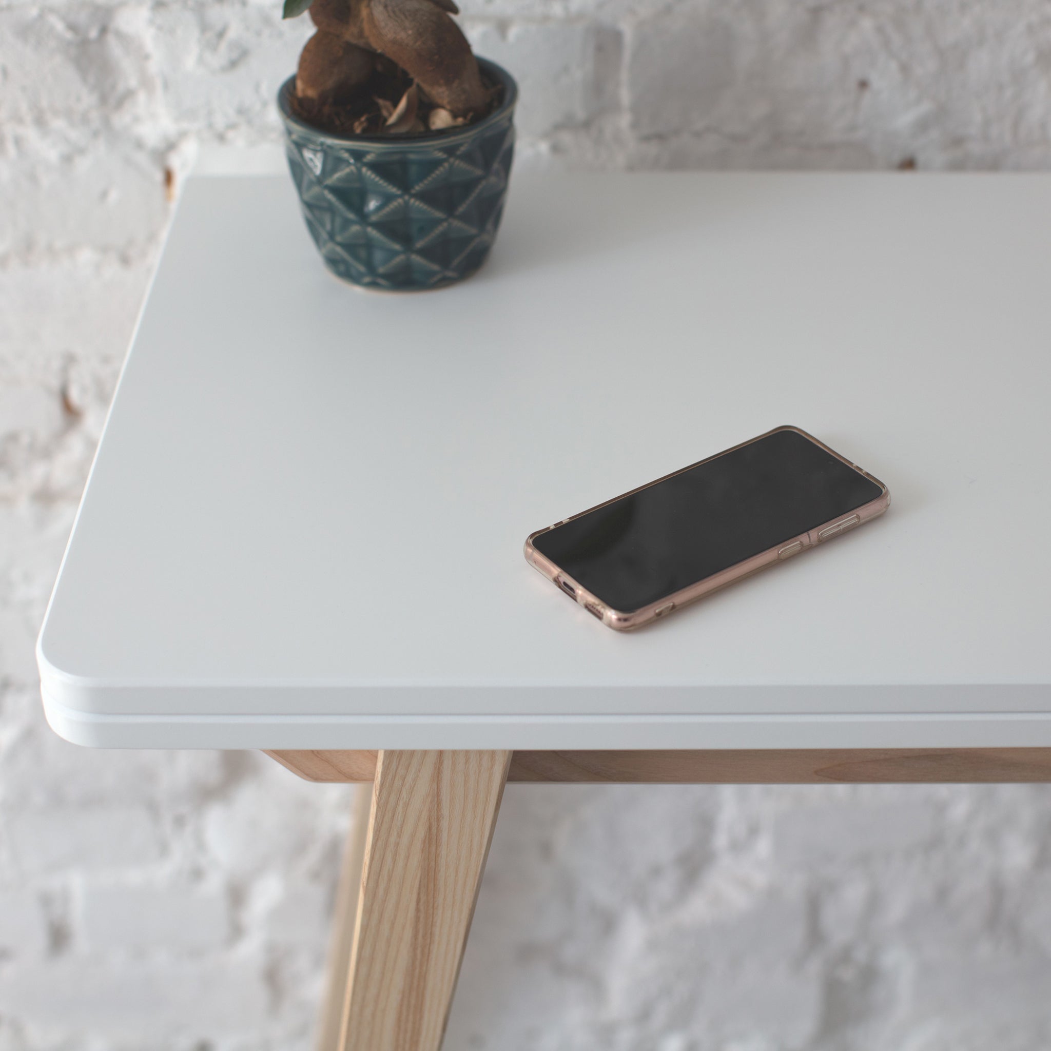 Envelope Extendable Console Table