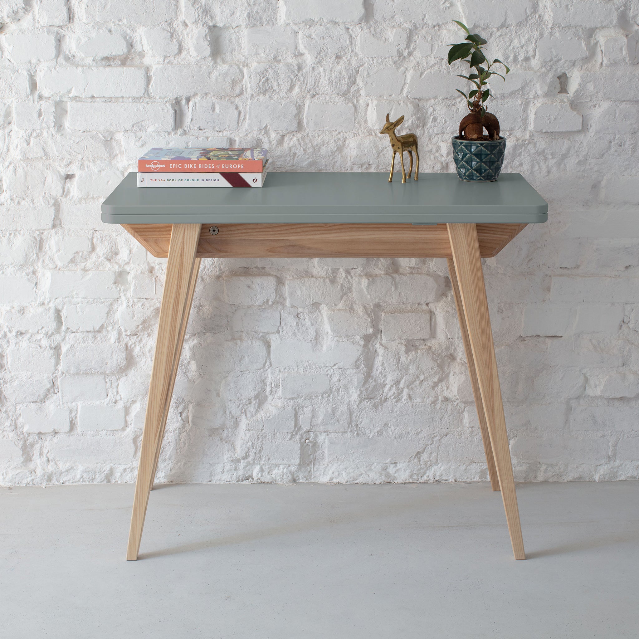 Envelope Extendable Console Table
