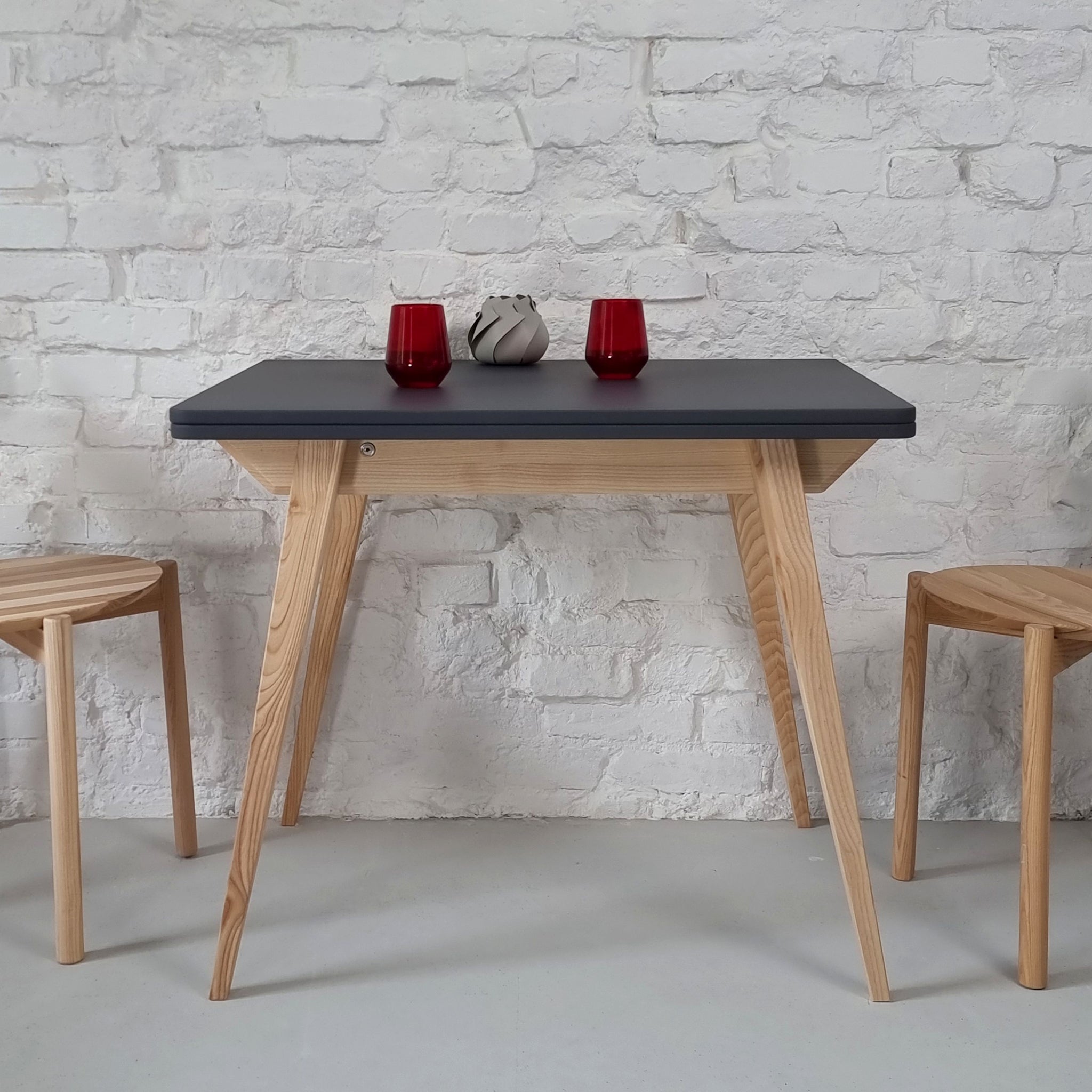 Envelope Extendable Dining Table