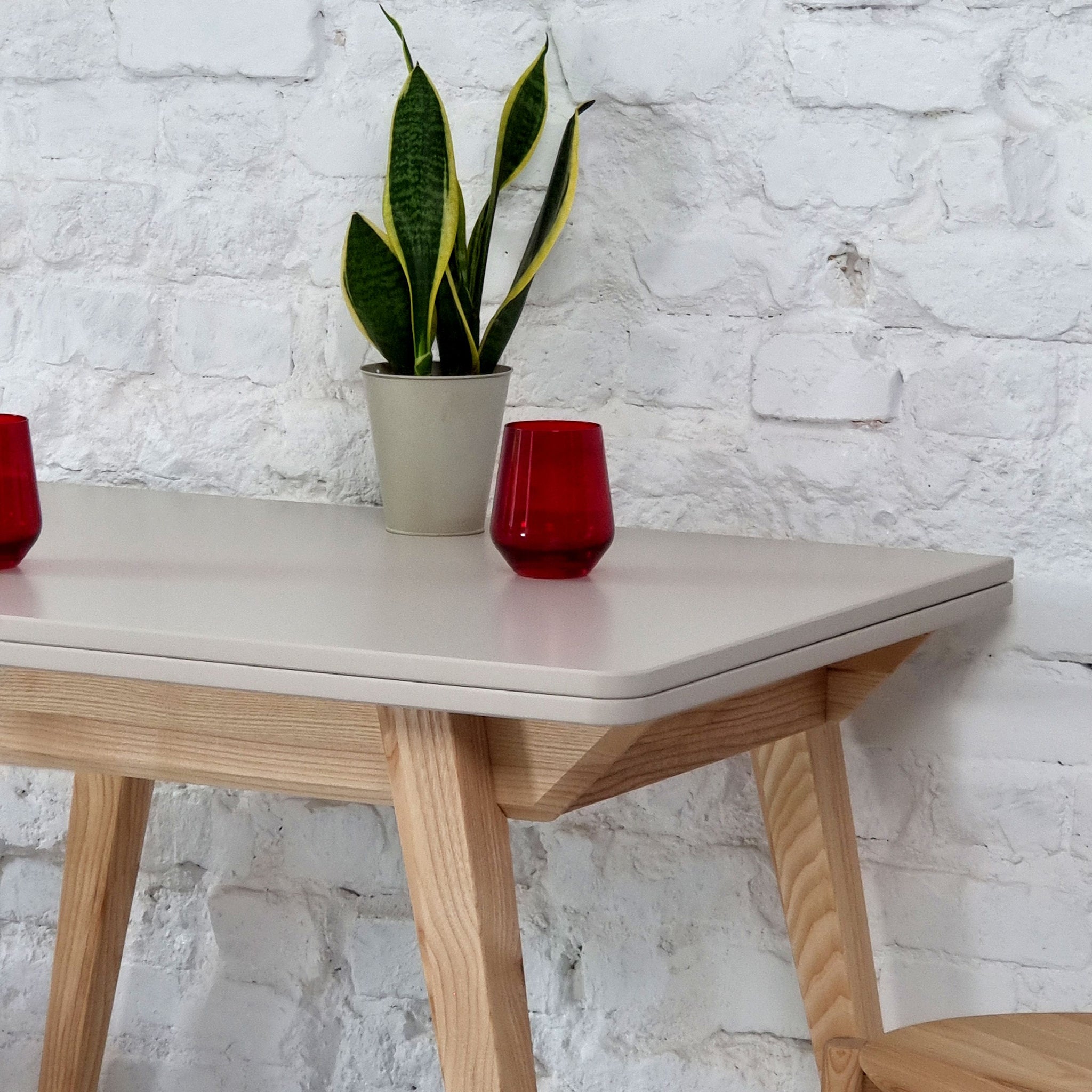 Envelope Extendable Dining Table